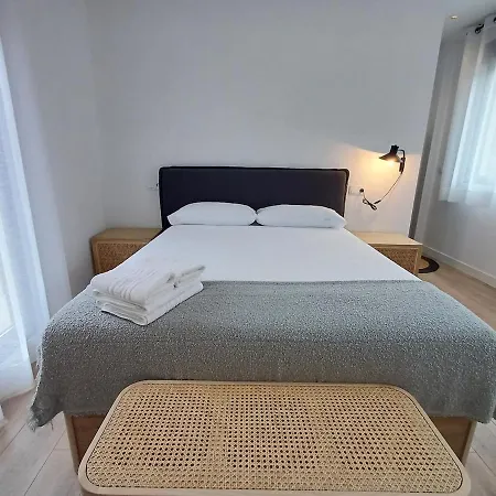 Сasa de vacaciones M1 Preciosa Casa Reformada Con Gran Patio Exterior