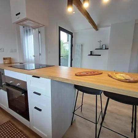 Сasa de vacaciones M1 Preciosa Casa Reformada Con Gran Patio Exterior *